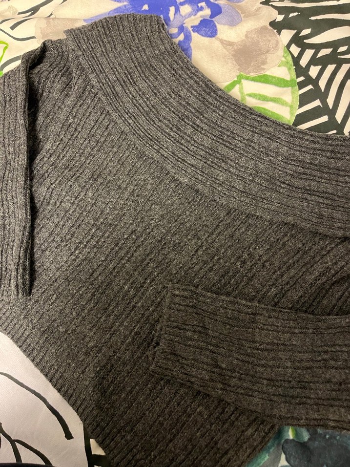 Gri Kayık Yaka Kadın Triko Kazak - Görsel 2