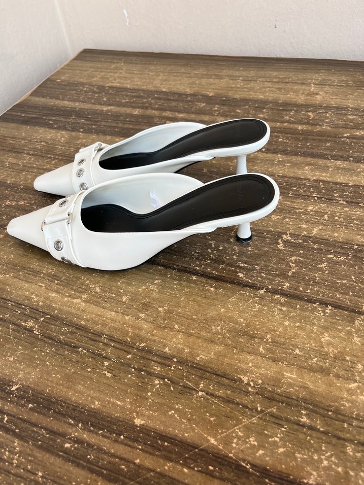 Bershka terlik - Görsel 2