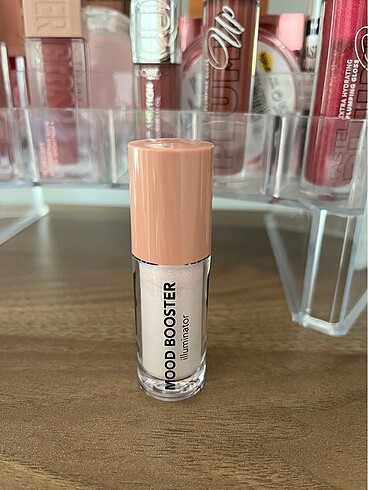 Beden Flormar aydınlatıcı