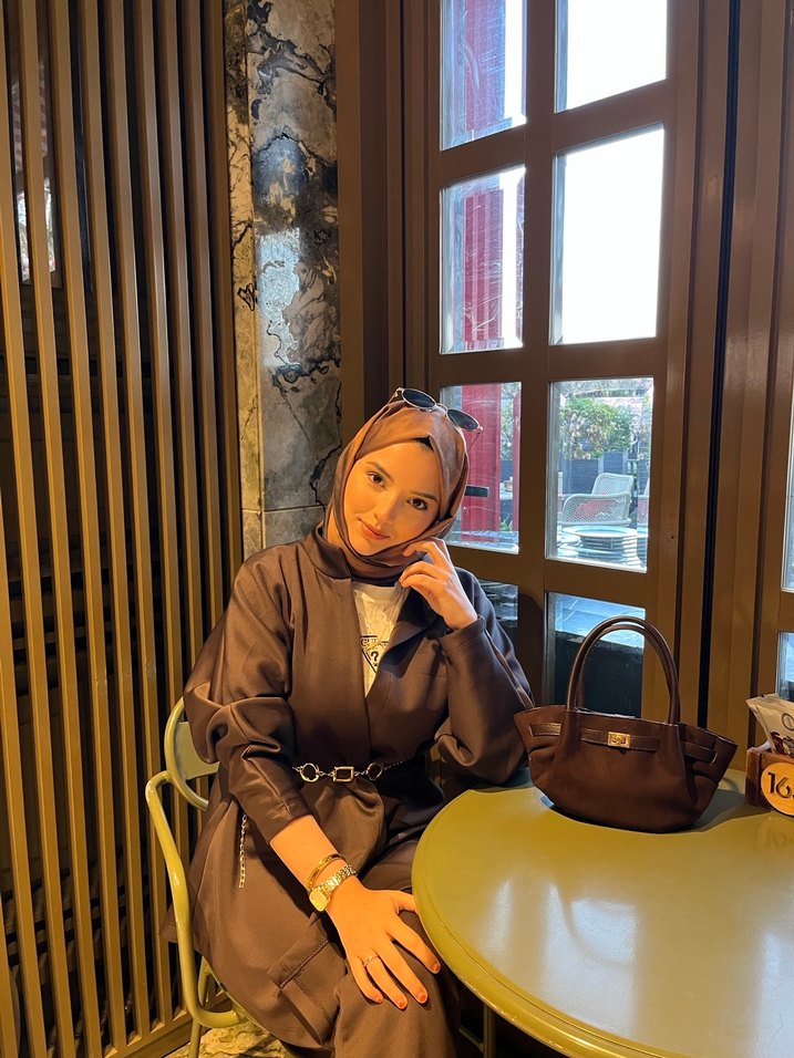 Kahverengi Deri Kadın Midi Takım - Görsel 3