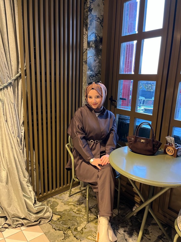 Kahverengi Deri Kadın Midi Takım - Görsel 5