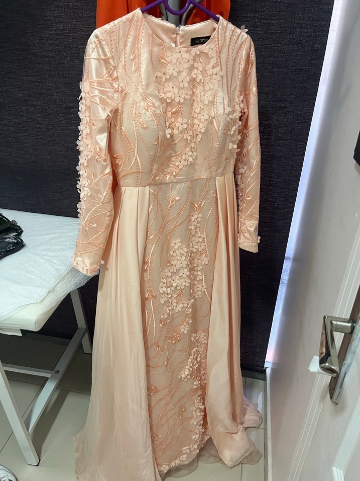 Nakışlı Bej Uzun Abiye Elbise - Görsel 4