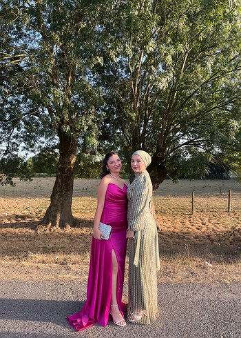 Parlak Pembe Drapeli Uzun Straplez Abiye - Görsel 8