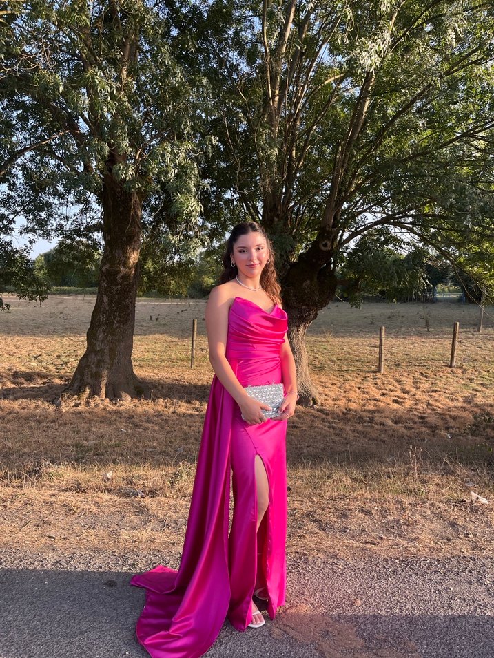 Parlak Pembe Drapeli Uzun Straplez Abiye - Görsel 2