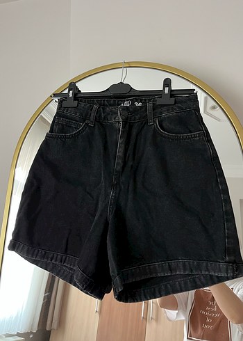 Kadın Siyah Mini Kot Şort Bol Kesim - Görsel 3