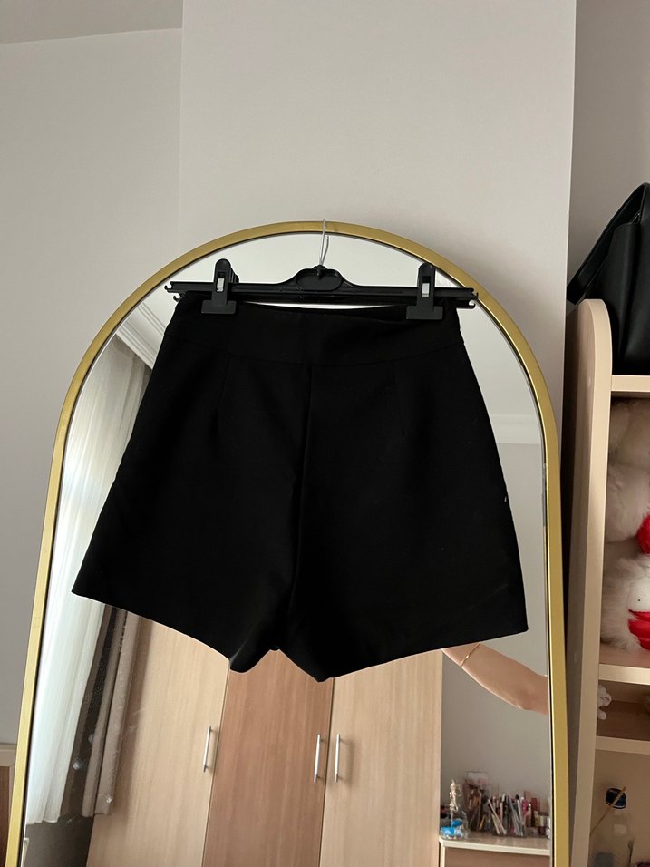 Düz Siyah Pilili Mini Etek - Görsel 4