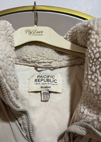 Gri Yüksek Yaka Kısa Peluş Kadın Mont - Görsel 7