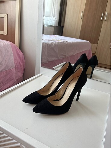 Zara 38 numara stilettoo