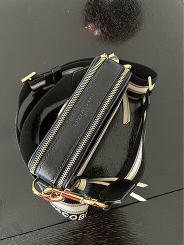 Beden Marc Jacobs Snapshot