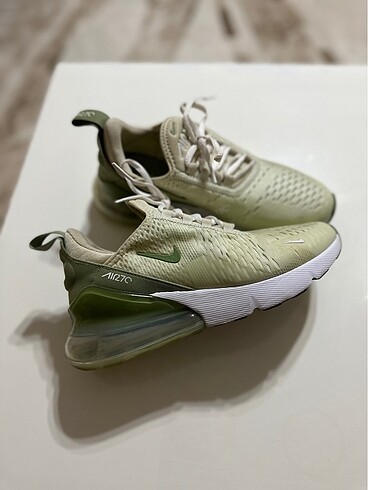 Nike Air Max 270 Kadın Sneaker