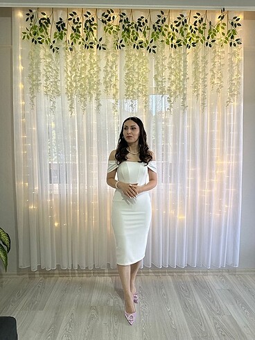 Beyaz söz elbisesi