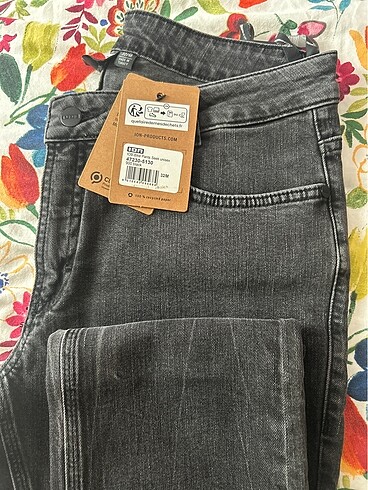 Ion marka jean 32m beden