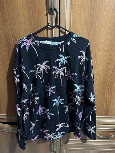 Palmiye desenli sweatshirt