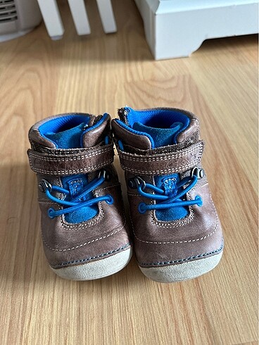Clarks ilk adım ayakkabısı