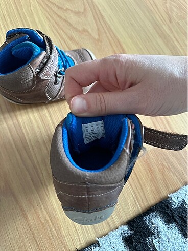 19 Beden kahverengi Renk Clarks ilk adım ayakkabısı