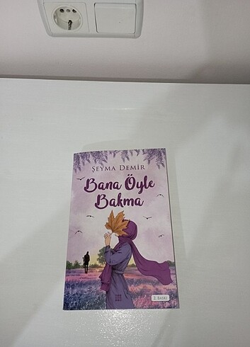 Bana Öyle Bakma kitabı