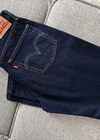 Levis Levi S Koyu Lacivert Denim Jean