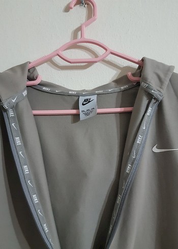 Nike Gri Kapüşonlu Fermuarlı Ceket - Görsel 2