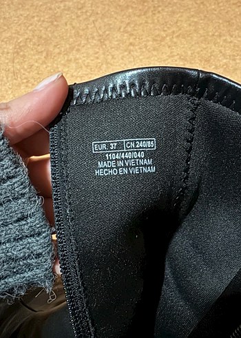 Klasik Siyah Deri Topuklu Bot - Görsel 5