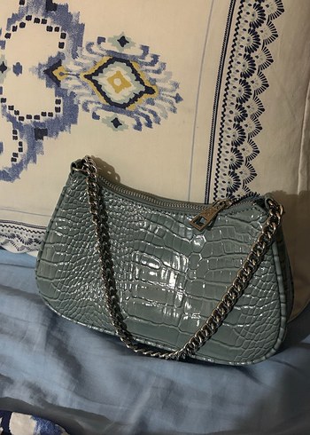 Bebe Mavisi Yılan Desenli Çanta - Görsel 2