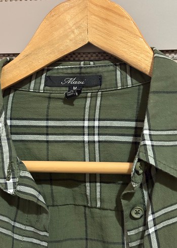 Düğmeli Uzun Kollu Kadın Gömlek - Görsel 3