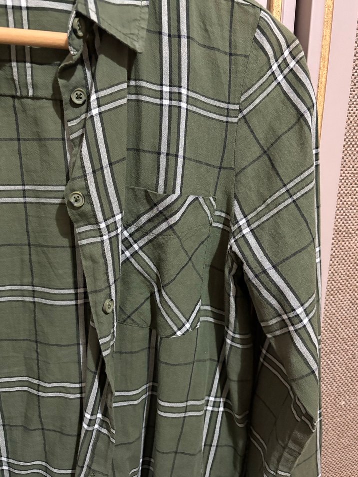 Düğmeli Uzun Kollu Kadın Gömlek - Görsel 4