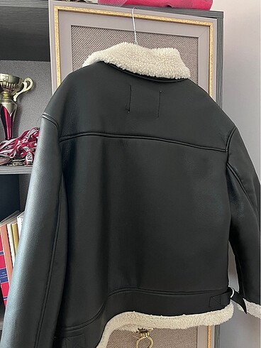 l Beden bershka kürklü deri mont