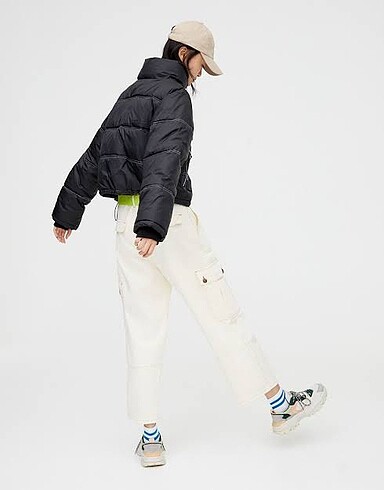 s Beden Pull and bear mont