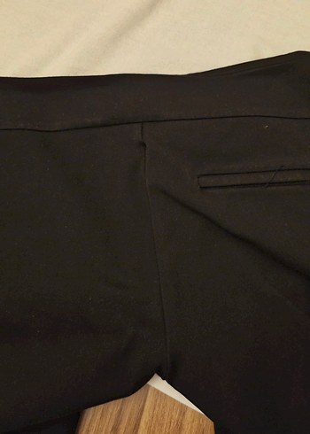 Kadın Siyah Midi Kumaş Pantolon - Görsel 4