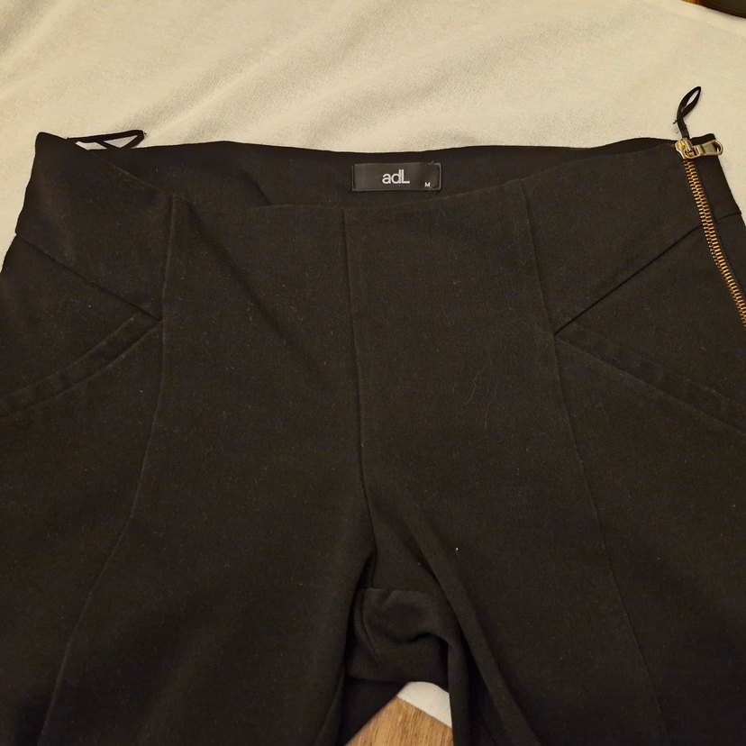 Kadın Siyah Midi Kumaş Pantolon - Görsel 3