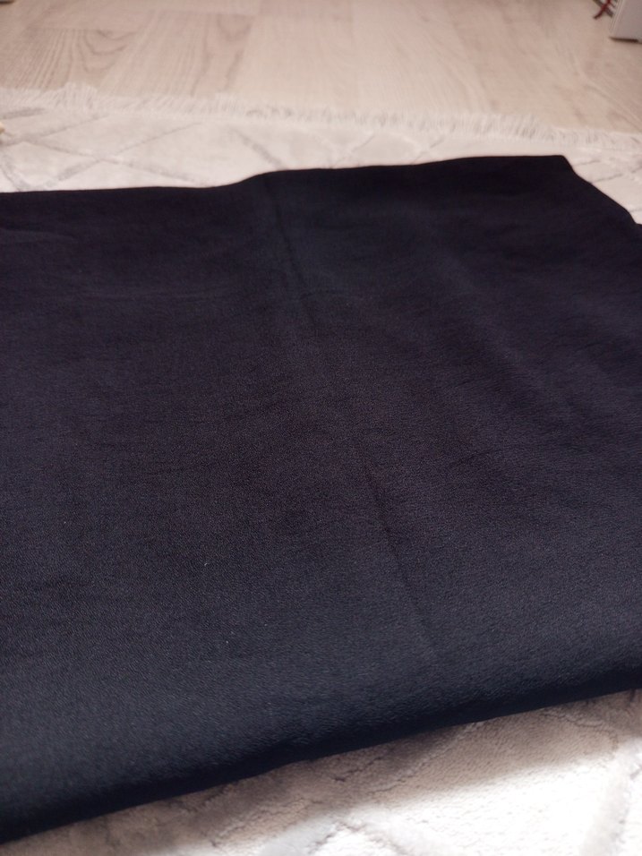 Kadın Siyah Parlak Saten Şal - Görsel 2