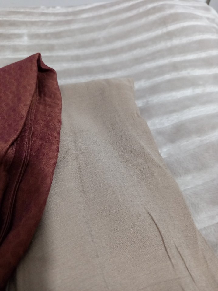 Bordo Saten Kadın Şal - Görsel 3