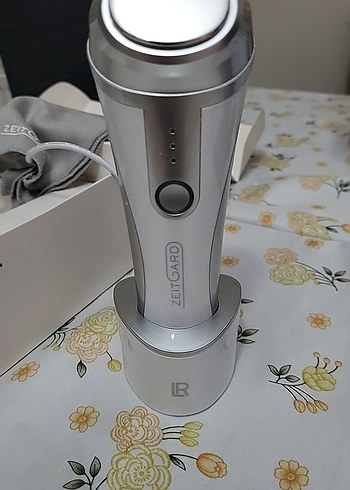 Beden ZEITGARD Gri-Beyaz kırışıklık Düzeltici Cihazı
