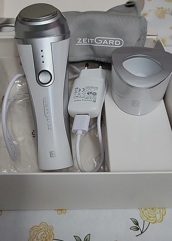 ZEITGARD Gri-Beyaz kırışıklık Düzeltici Cihazı