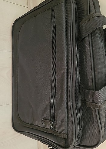 Beden Siyah Fermuarlı Erkek Evrak Çantası