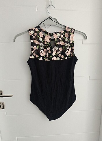 Zara ŞORT ÇITÇITLI DANTELLİ BODY