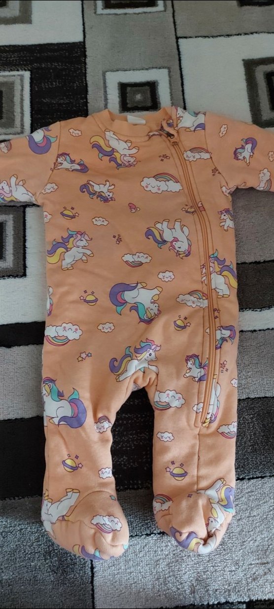 Unicorn Baskılı Kız Bebek Tulum - Görsel 2