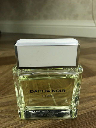 Gıvenchy dahla noır parfüm