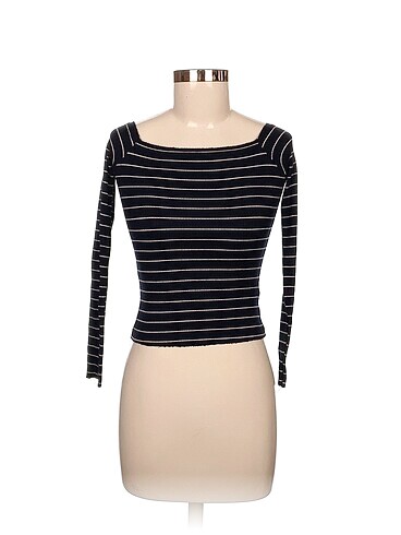 Bershka Bluz %70 İndirimli.