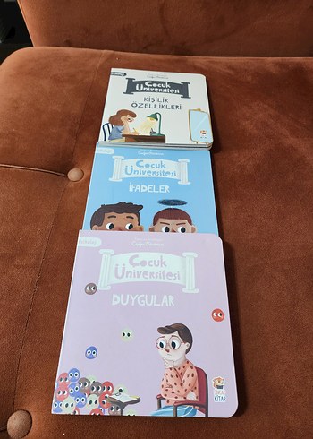 Çocuk Üniversitesi Kitap Seti - Duygular, İfadeler, Kişilik