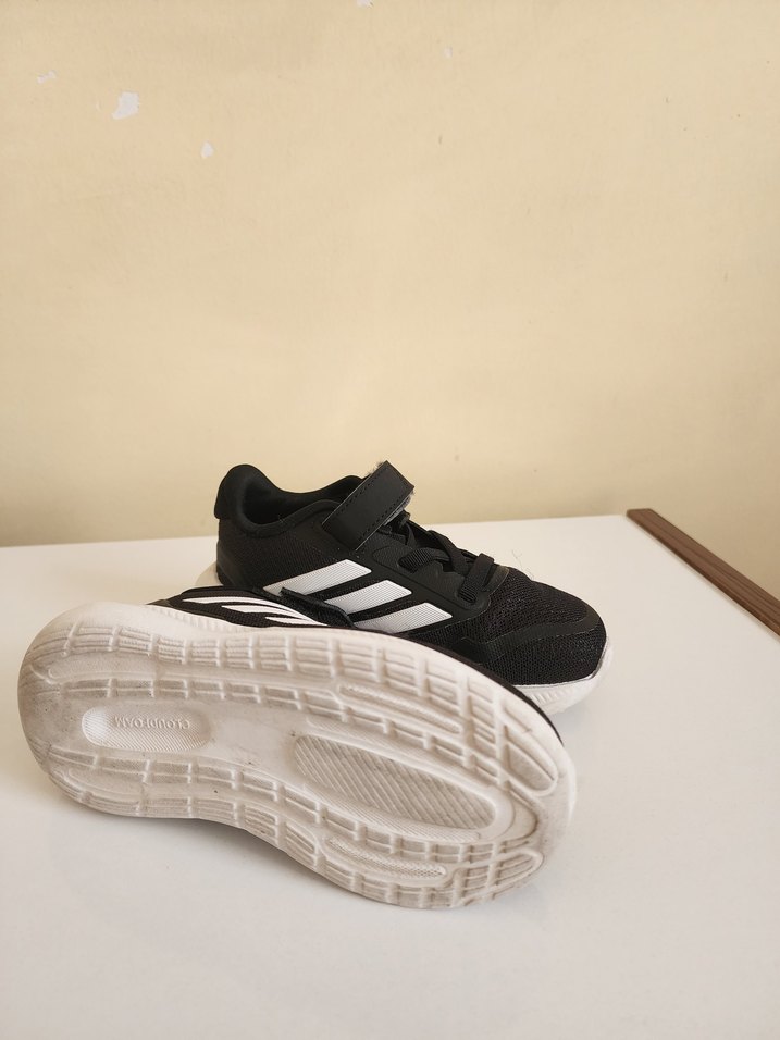 Erkek Çocuk Siyah Cırtlı Spor Ayakkabı - Görsel 5