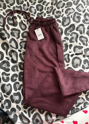 Bordo Kadın Bol Kesim Pilili Kumaş Pantolon - Görsel 2