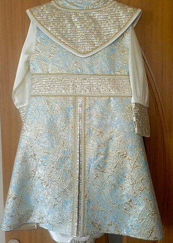 Parlak İşlemeli Beyaz Klasik Çocuk Takımı - Görsel 2