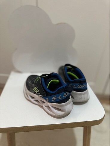 23 Beden Skechers çocuk ayakkabı