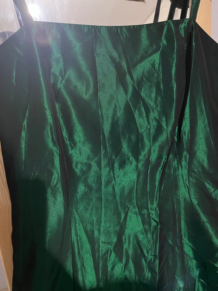 Apart marka Uzun Yeşil askılı sırt dekolteli Kadın Abiye Elbise - Görsel 2