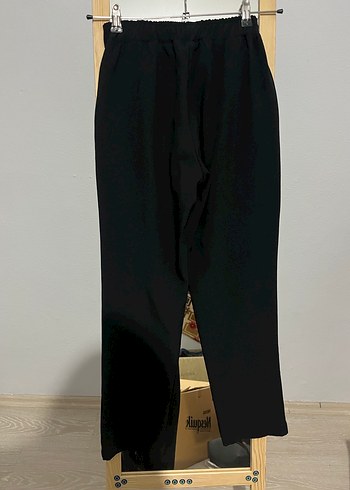 Kadın Siyah Midi Kumaş Pantolon - Görsel 2