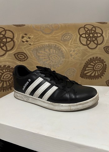 37 Beden Siyah Beyaz Adidas Zebra Desenli Spor Ayakkabı
