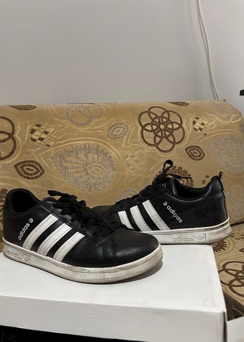 Siyah Beyaz Adidas Zebra Desenli Spor Ayakkabı