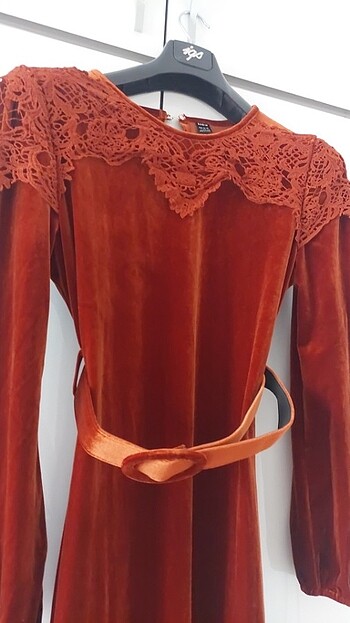 Kadife Elbise - Görsel 2