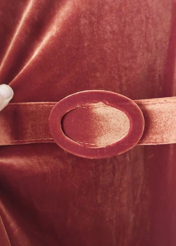 Kadife Elbise - Görsel 3